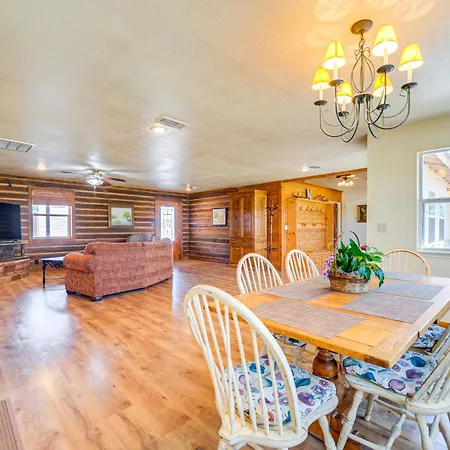 Riverfront Brady Retreat On 25 Acres!